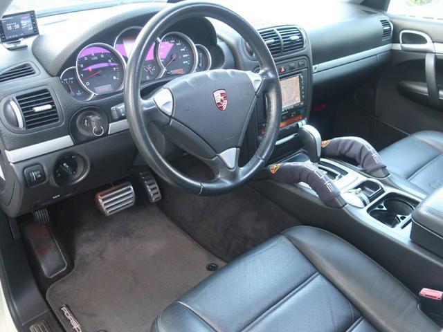 0570655A30200825W00411.jpg