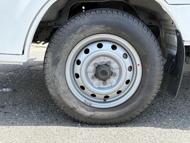 0800881A30260701W00219.jpg