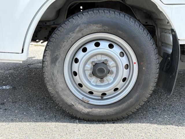 0800881A30260701W00219.jpg