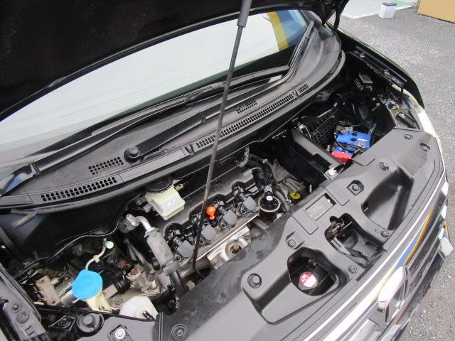 0540370A30260906W00103.jpg