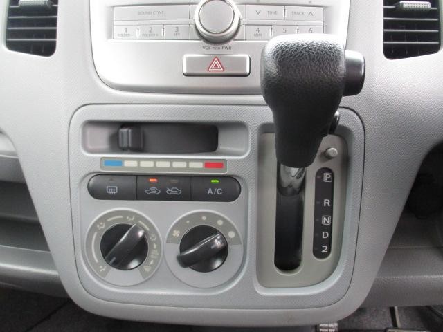 0602442A30260922W00205.jpg