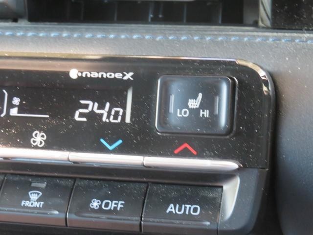 0610025A30260922W00217.jpg