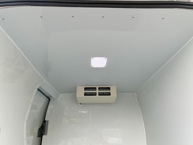 0208643A30260801W00113.jpg