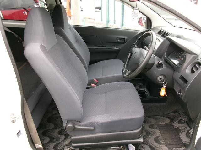 0208874A30260805W00410.jpg