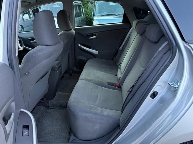 3000414A30260824W00110.jpg