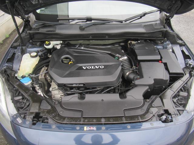 0403977A30260627W00118.jpg