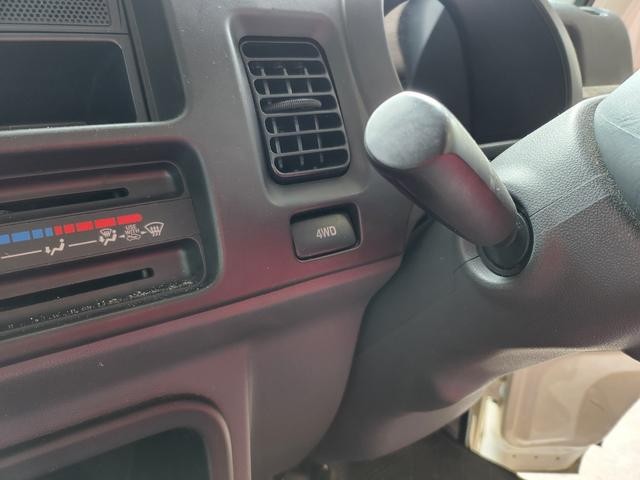 0804442A30260422W00516.jpg