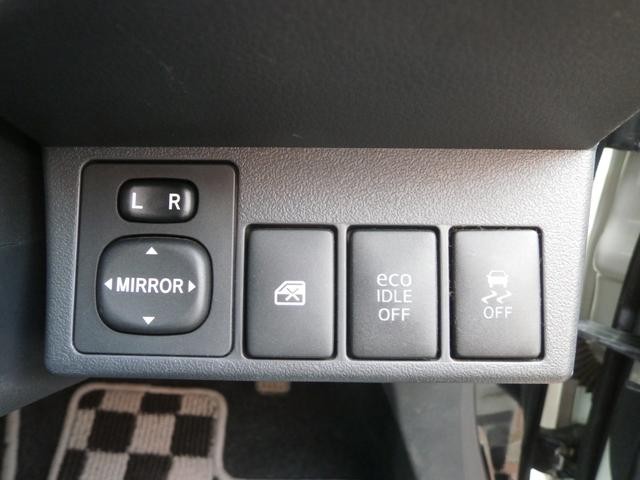 0400418A30261020W00113.jpg