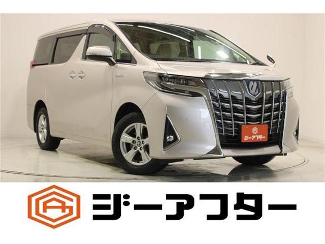 2021 Toyota Alphard, photo 1 of 1
