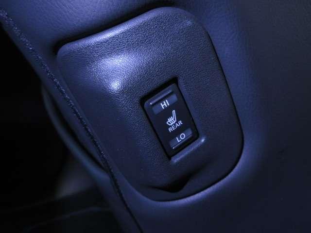 0401683A30260518W00116.jpg