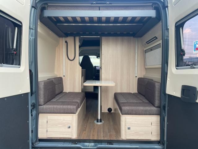 25577151_carP_l_8.jpg
