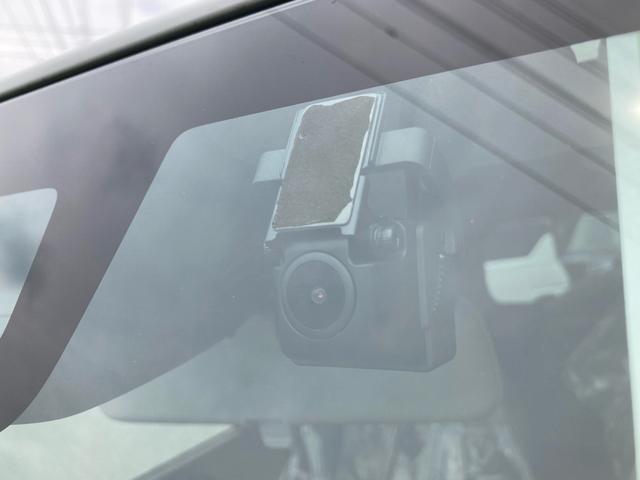0204527A30260624W00215.jpg