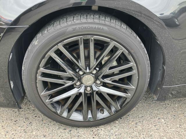 0803902A30260622W00719.jpg