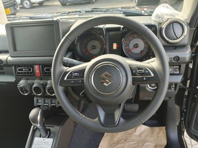 0902355A30260309W00109.jpg