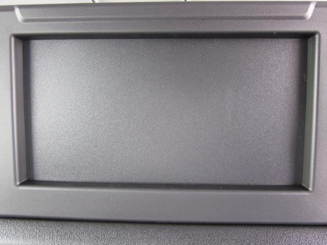 0400577A30260826W00113.jpg