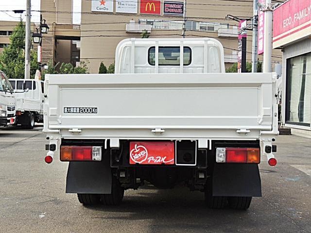 26408444_carP_l_3.jpg