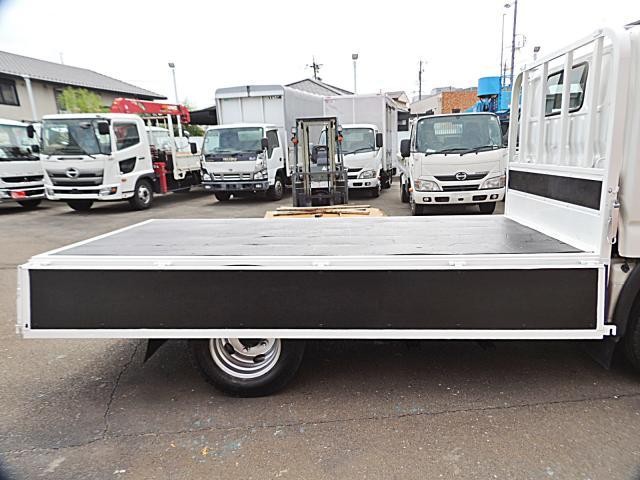 26408444_carP_l_9.jpg