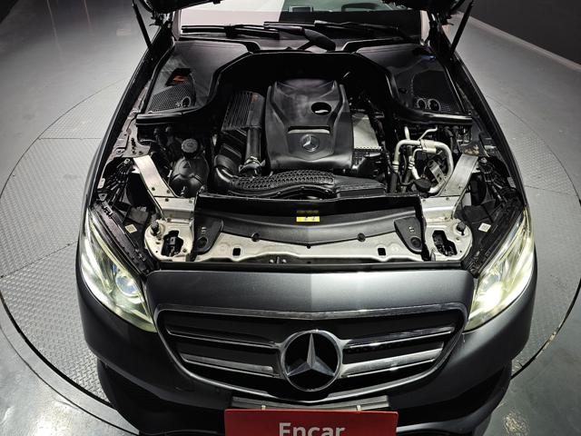 030daf255287fb36bec51e275a4e8720.jpeg