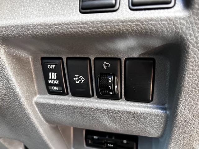 0500199A30260511W00115.jpg