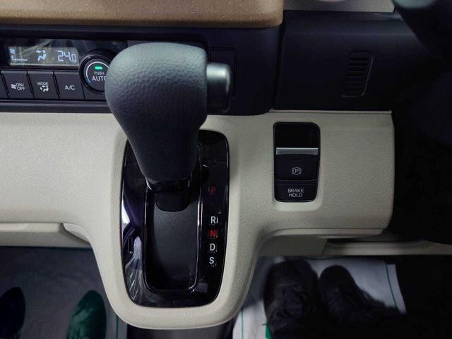 0303903A30260810W00414.jpg