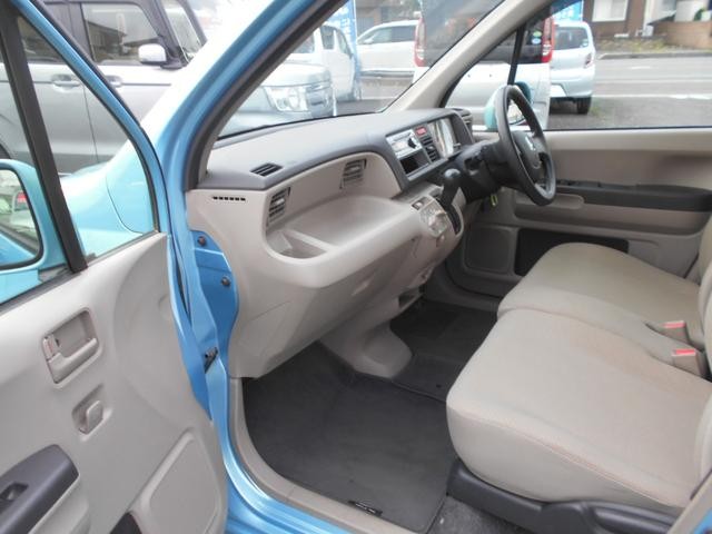 0540028A30260911W00213.jpg