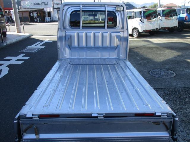 0580671A30251201W00415.jpg