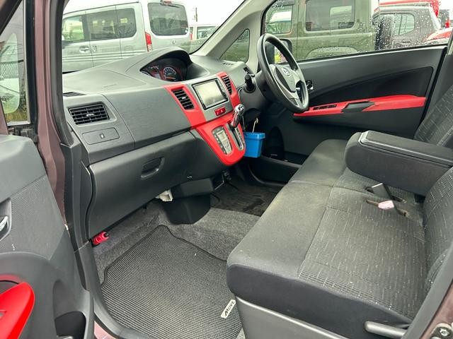 0303432A30260903W01211.jpg