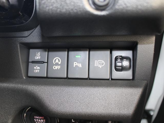 0204851A30251025W00113.jpg