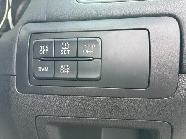 0404372A30261006W00117.jpg