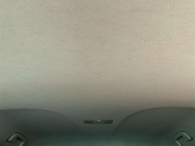 0561155A30260926W00411.jpg
