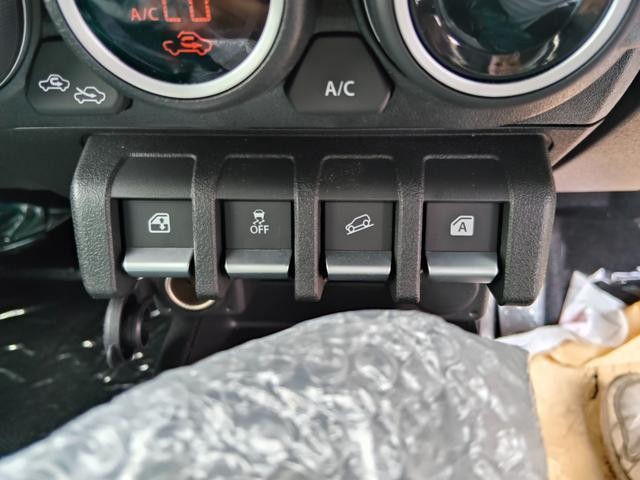 0401984A30260816W00204.jpg