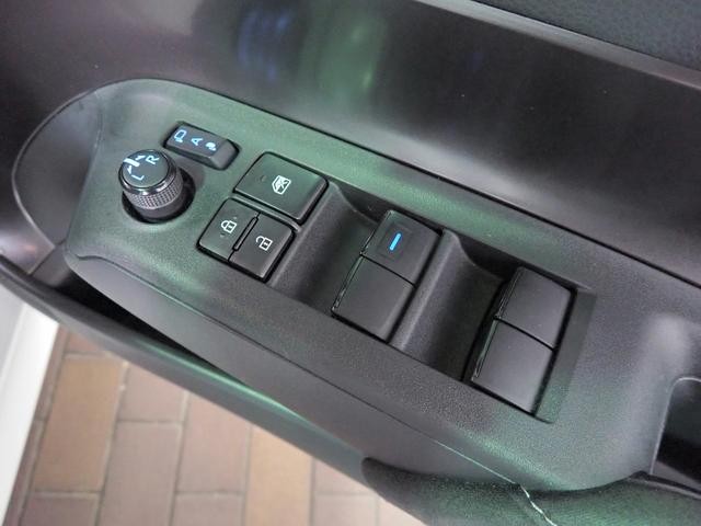 0230024A30260720W00215.jpg
