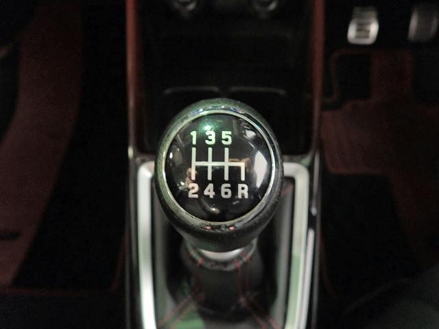 0201999A30260827W00218.jpg