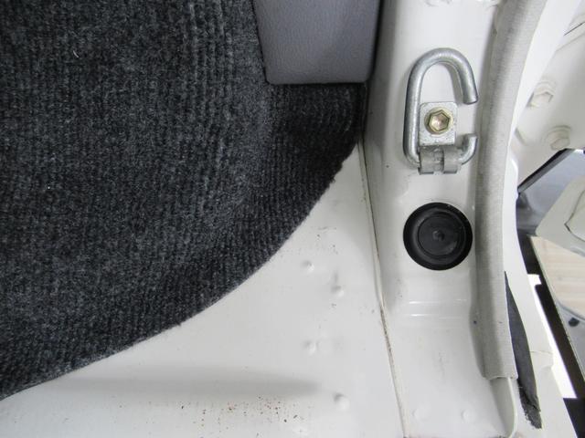 0600119A30260513W00109.jpg