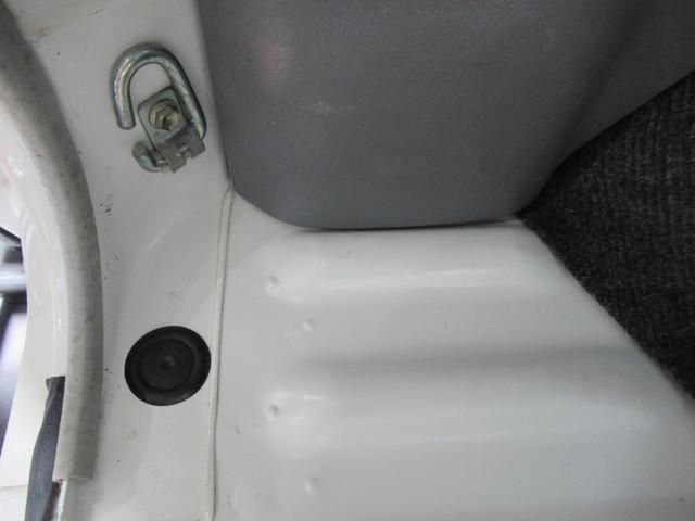 0600119A30260513W00110.jpg