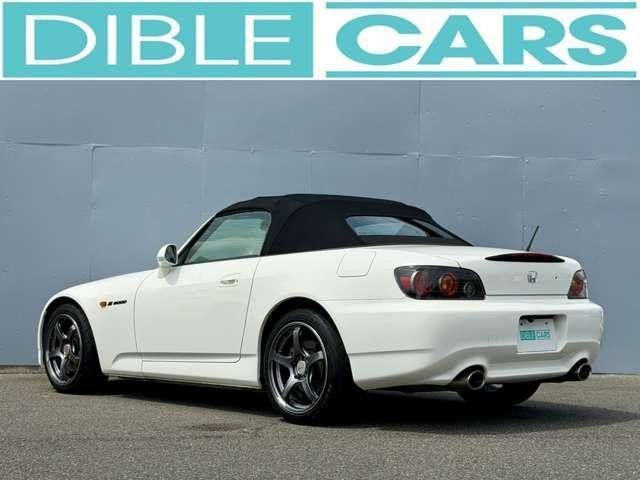 24024562_carP_l_14.jpg