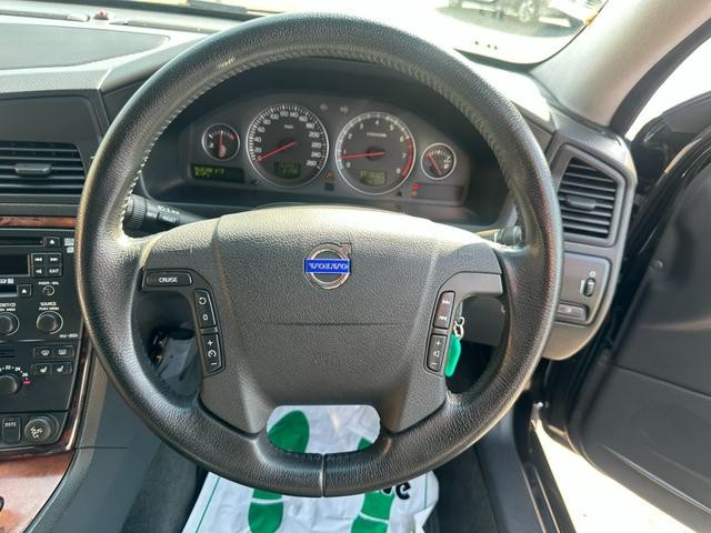 0403782A30260518W00108.jpg
