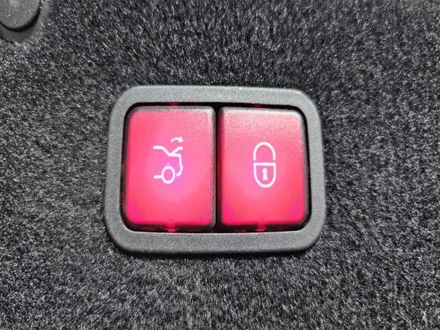 aa05762718e160a1fabab4f0de87e83c.jpeg