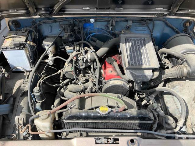 0901630A30260629W00817.jpg