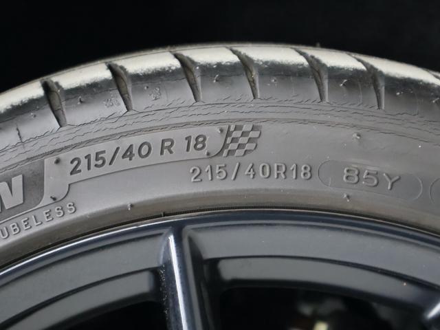 0570697A30260629W00206.jpg