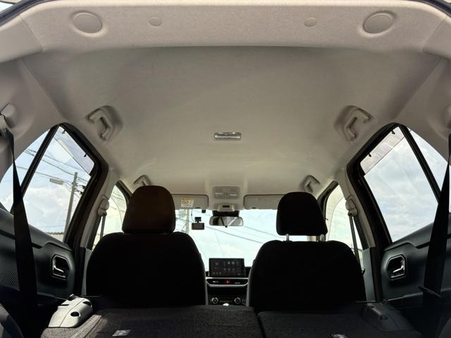 0704150A30260901W00217.jpg