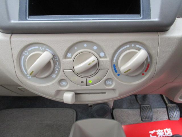 0602442A30260605W00205.jpg