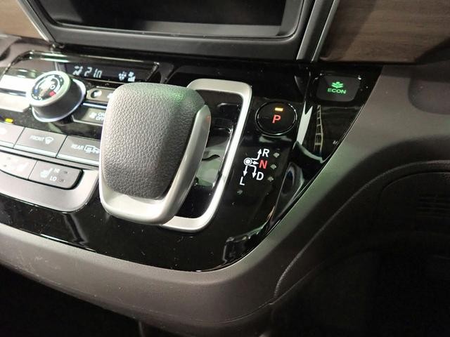 0201190A30260918W00413.jpg