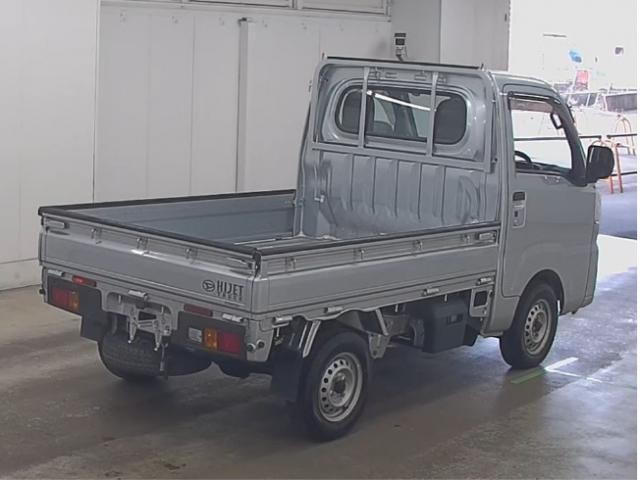 27140841_carP_l_3.jpg