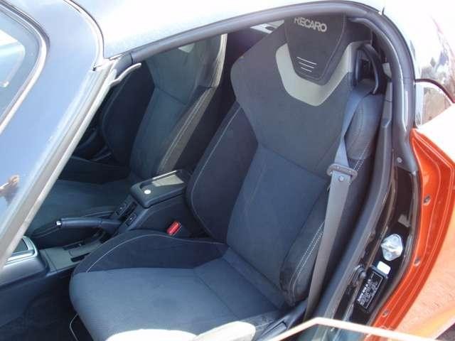 25711331_carP_l_6.jpg