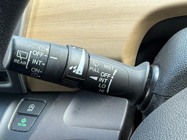 0707598A30260130W00112.jpg