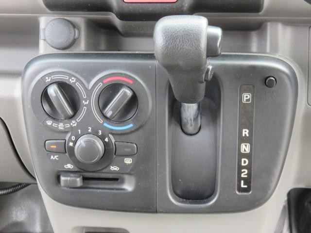 0400394A30260904W00206.jpg