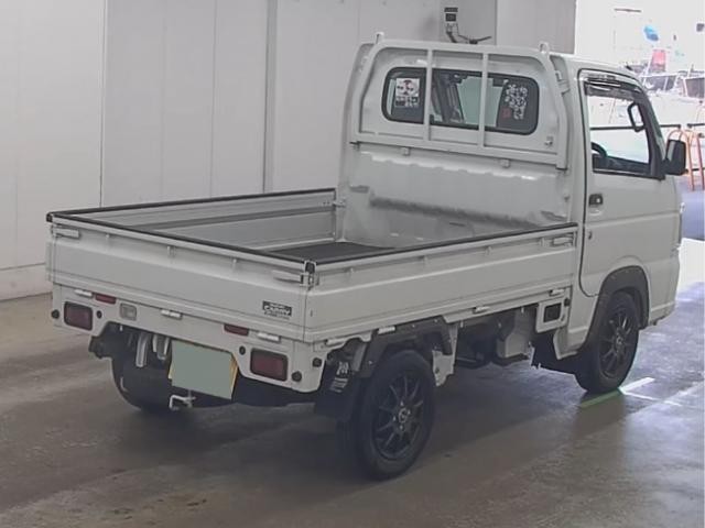 27139743_carP_l_3.jpg