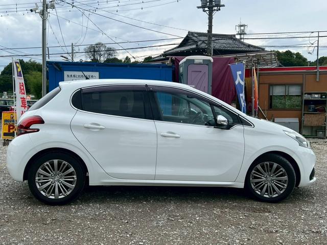 0520463A30260609W00310.jpg