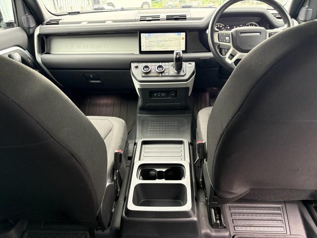 0510806A30260603W00115.jpg